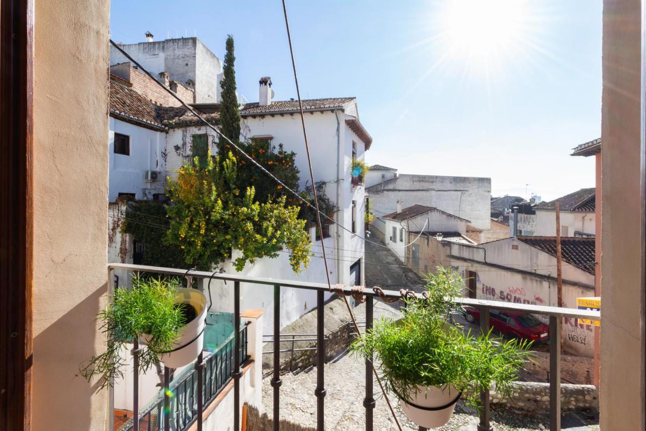 Atico Junto Al Albaicin Con Terraza Apartment Granada Luaran gambar