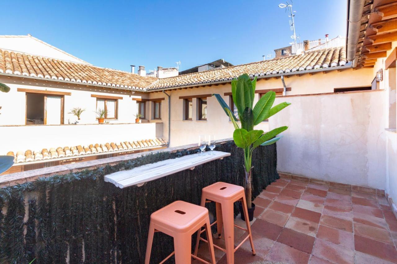 Atico Junto Al Albaicin Con Terraza Apartment Granada Luaran gambar