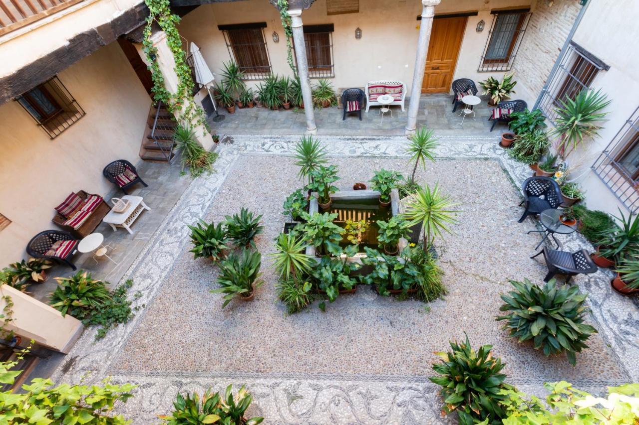 Atico Junto Al Albaicin Con Terraza Apartment Granada Luaran gambar