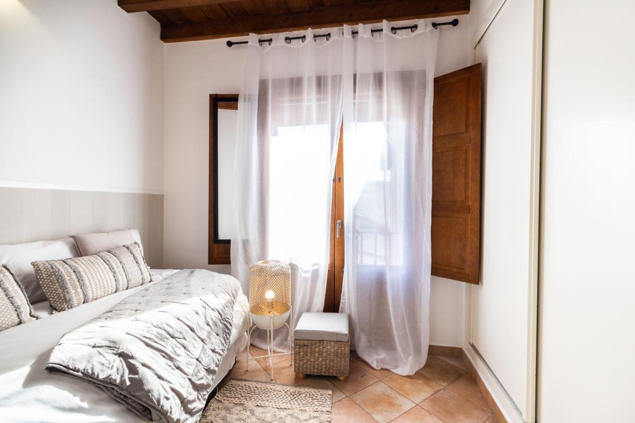 Atico Junto Al Albaicin Con Terraza Apartment Granada Luaran gambar